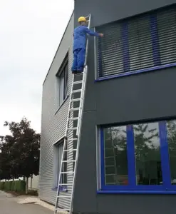 Günzburger Steigtechnik Alu Schiebeleiter 2-teilig mit nivello®-Traverse