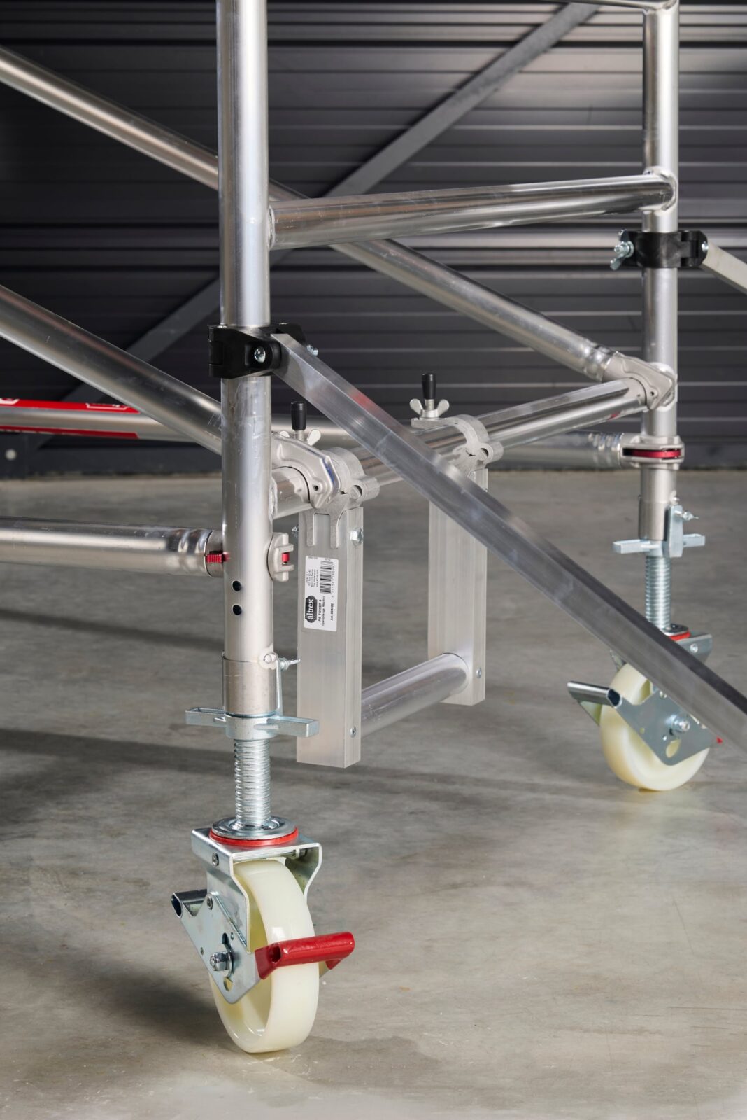 Altrex Antrittbügel Gerüste 28 cm · RS4 / RS3 | LeiterMax